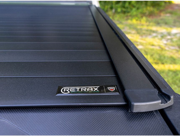 RetraxPRO XR for 2007-2021 Tundra CrewMax 5.5' Bed with Deck Rail System (Will not fit with Trail Special Edition Bed Storage Boxes)