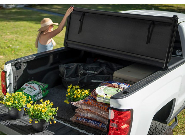 Extang Trifecta ALX for Nissan Frontier 5ft 2005-21 with factory side bed rail caps only