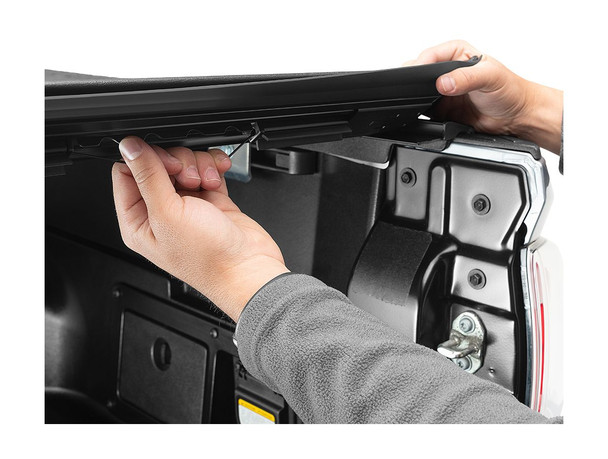 RealTruck TruXedo Sentry Hard Roll-Up Tonneau Cover (1507701)