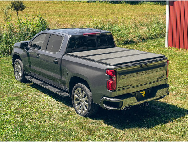 RealTruck Extang Solid Fold ALX Hard Folding Tonneau Cover (88352)