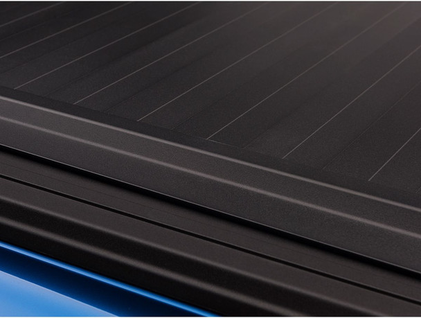 RealTruck Retrax IX Manual Retractable Tonneau Cover (30831)