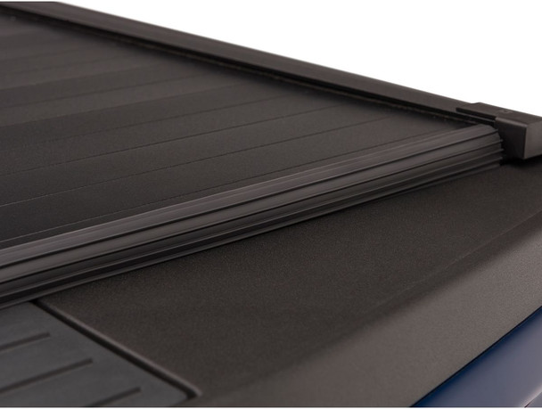RealTruck Retrax IX Manual Retractable Tonneau Cover (30832)