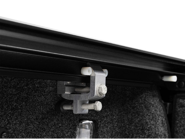 RealTruck RetraxONE XR Manual Retractable Tonneau Cover w/T-Slot Rails (T-60322)