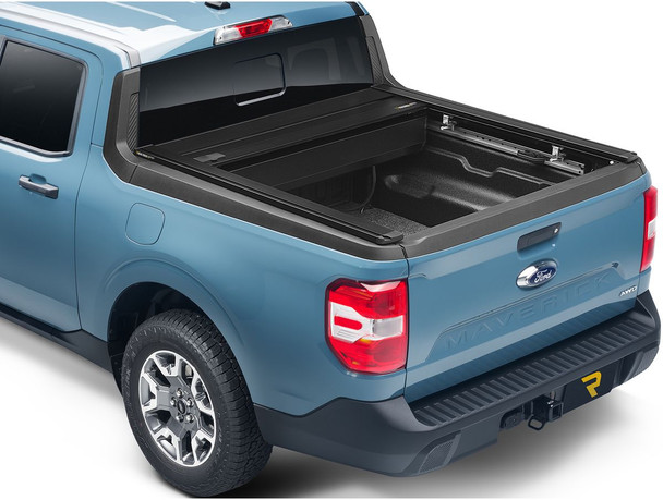 RealTruck RetraxPRO XR Manual Retractable Tonneau Cover w/T-Slot Rails (T-80832)