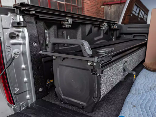 RealTruck RetraxPRO FRC-4000 EZ-Off Manual Retractable Tonneau Cover w/T-Slot Rails (R-T-80244)