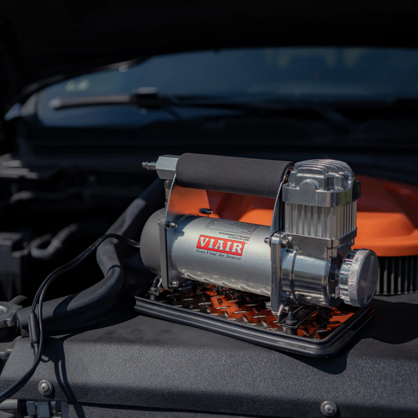 VIAIR 400P-Automatic Portable Compressor (12V) VIAIR 400P-Automatic Portable Compressor (12V)