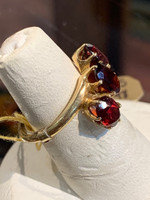 14k Gold Vintage Three Garnet Ring