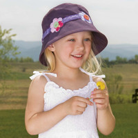Girls Wallaroo UPF50+ daisy bucket hat