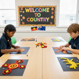thqko001t17n56hnkmfidqhc3n-13563_Pom_Poms_Our_Country_Colours_500pc_2.png