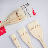 4uj0h54hb17ll67j14erumt21k-13687_Mont_Marte_Goat_Hair_Paint_Brushes_3pc_Lifestyle_2.png