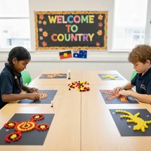 Pom Poms Our Country Colours 500pc - Second Image