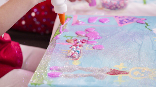 8s95spn0f93ajabdjshb3al96m-12642_Bertie_Glitter_Powder_Craft_Material_Silver_300g_Lifestyle_1.jpg