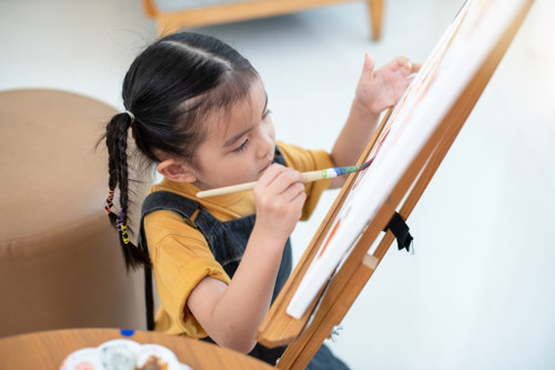 tt64bmvor95qjan32jjnqvc01b-13631_Large_Studio_Easel_with_Castors_150-240cm_Lifestyle.jpg