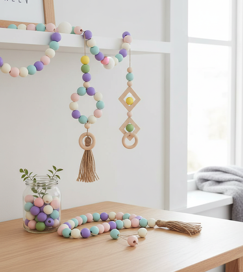 b5q16glcd92at7pnkkq37i8b6p-14116_Wood_Beads_pastel_16mm_250g_Lifestyle.png