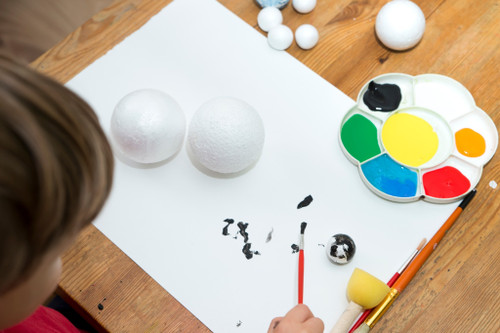 a0ilmsplgd0np8dit1slf9m811-14302_Poly_Foam_Hemisphere_White_30pc_Lifestyle_4.jpg
