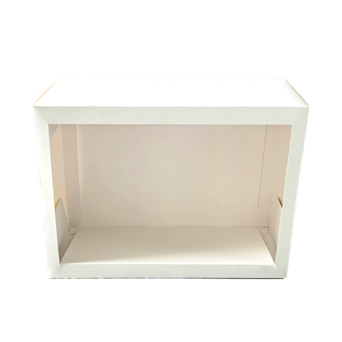 8h9deuubo91s96vv9e2jo63v0a-15180-Bertie-Diorama-Box-21.6x27.9cm-10pc-SHJ-3-Web.png