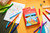 hdc0e51k6t4dpc8ud2lb34t07l-14103_Felt_Tip_Colour_Markers_24pc_LifestyleShot_Box_A4_L.tif
