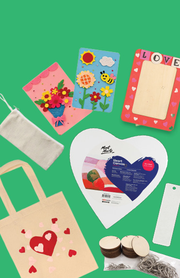 DIY gifts for Mum – assorted craft supplies including felt greeting cards, a decorated photo frame, a heart-shaped canvas, a calico tote bag and wooden tags on a purple background

