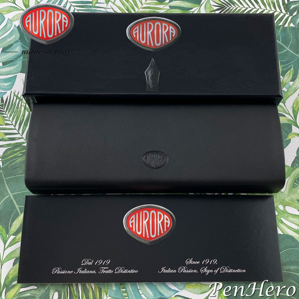 Aurora Ipsilon Green Fountain Pen Medium Nib B11-V-M