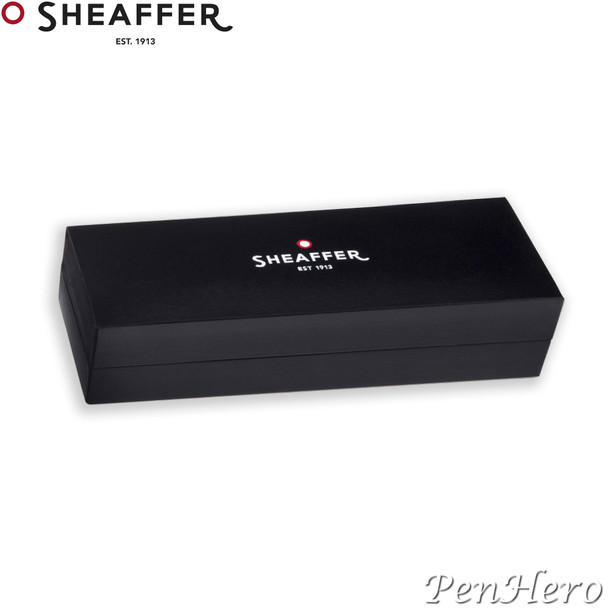 Sheaffer 100 Gloss Black Fountain Pen Medium