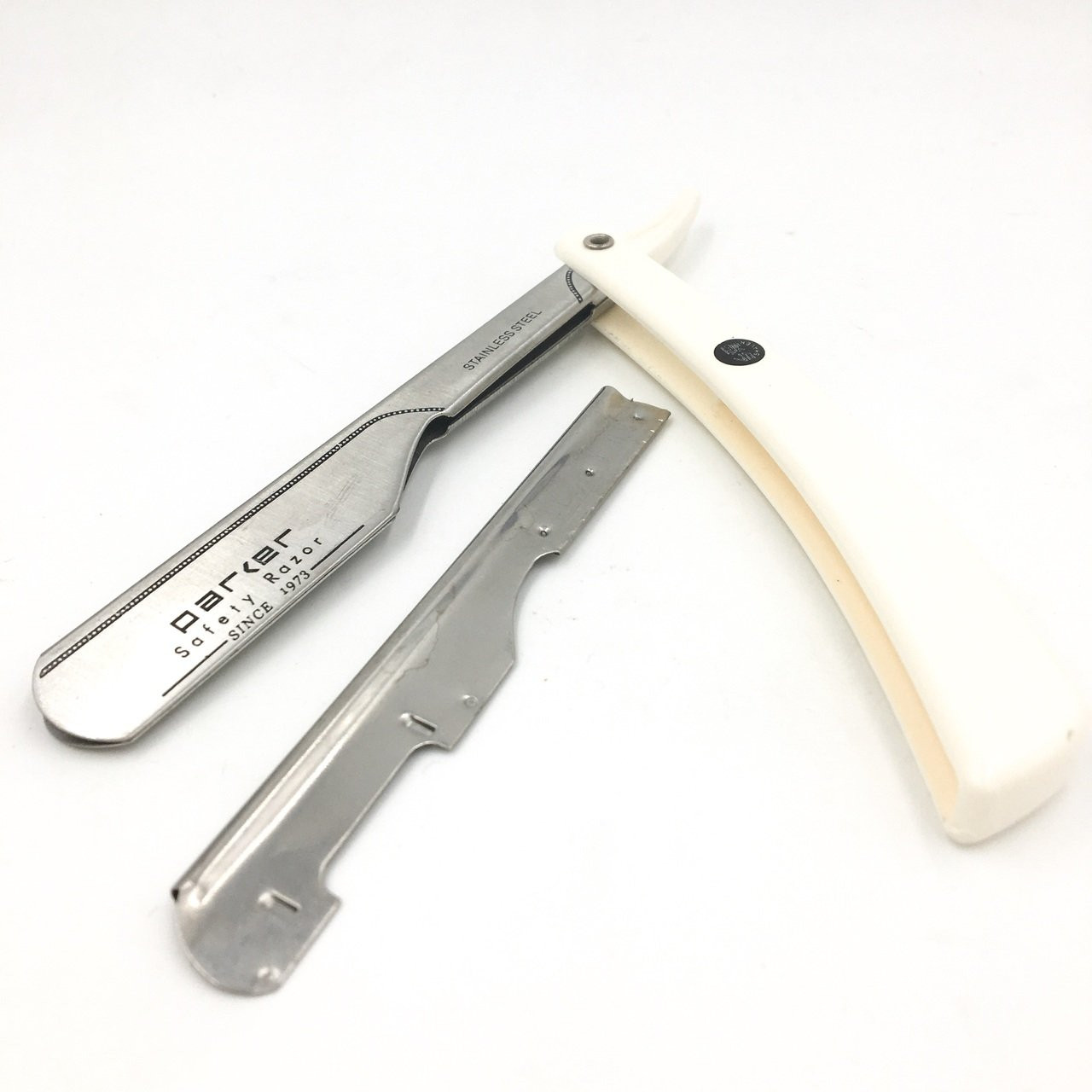 Parker PTW Barber Slide Out Razor White - Barber Salon Supply