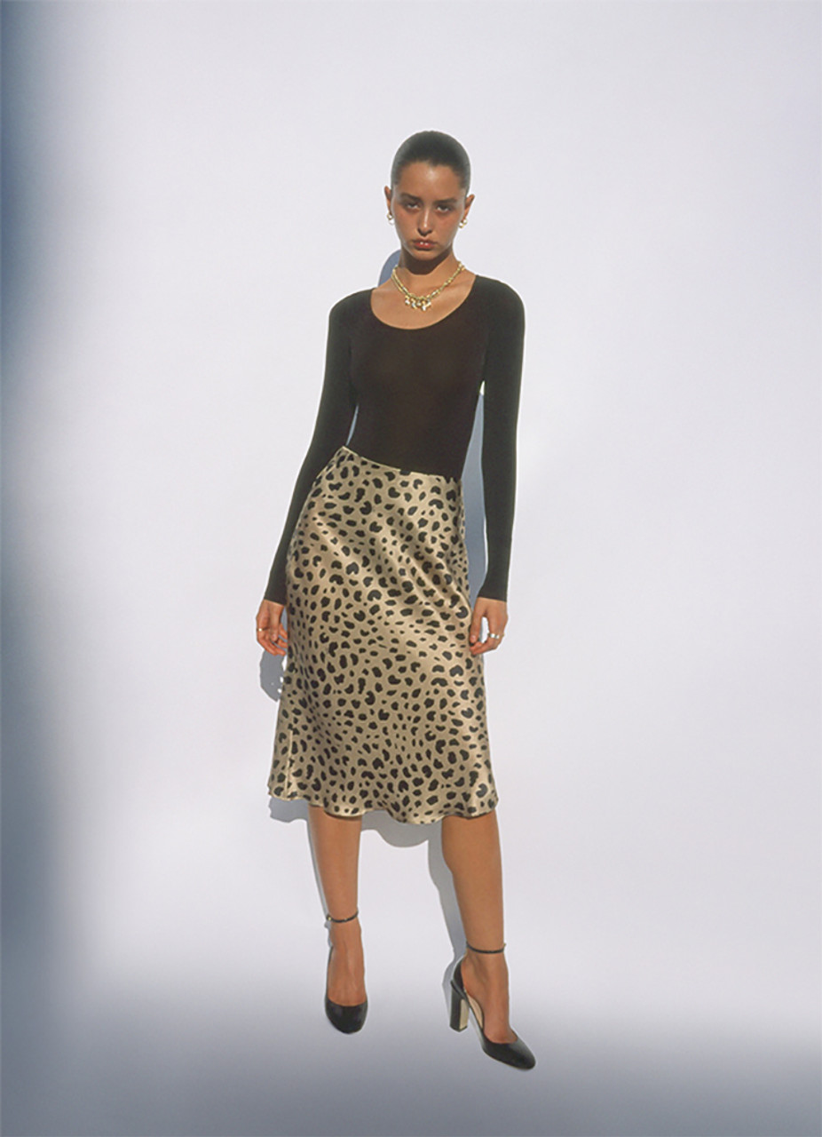 The Naomi Wild Things | Leopard Print Midi Skirt | Réalisation Europe