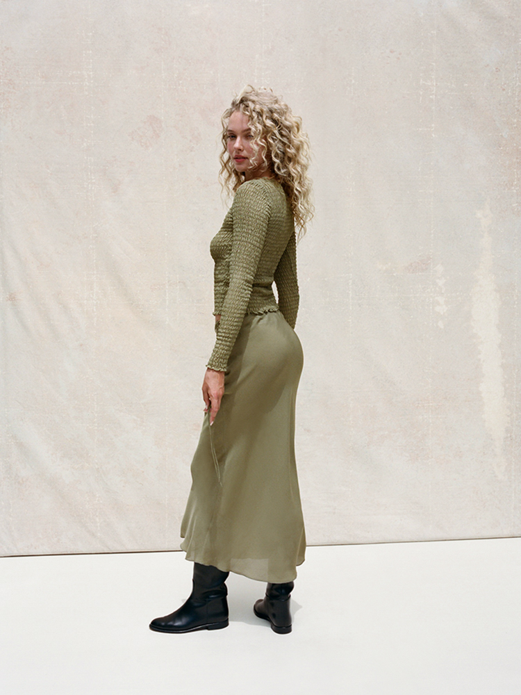 The Chloë - Envy, model shot