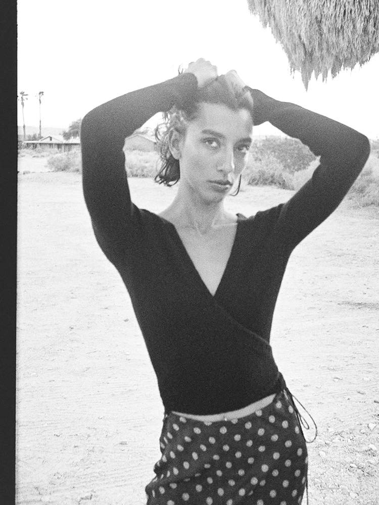 The Maisie Cardigan - Black