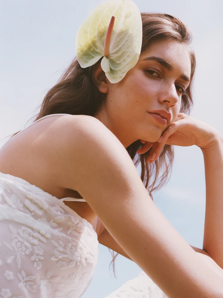 The Odette - Camellia Devoré