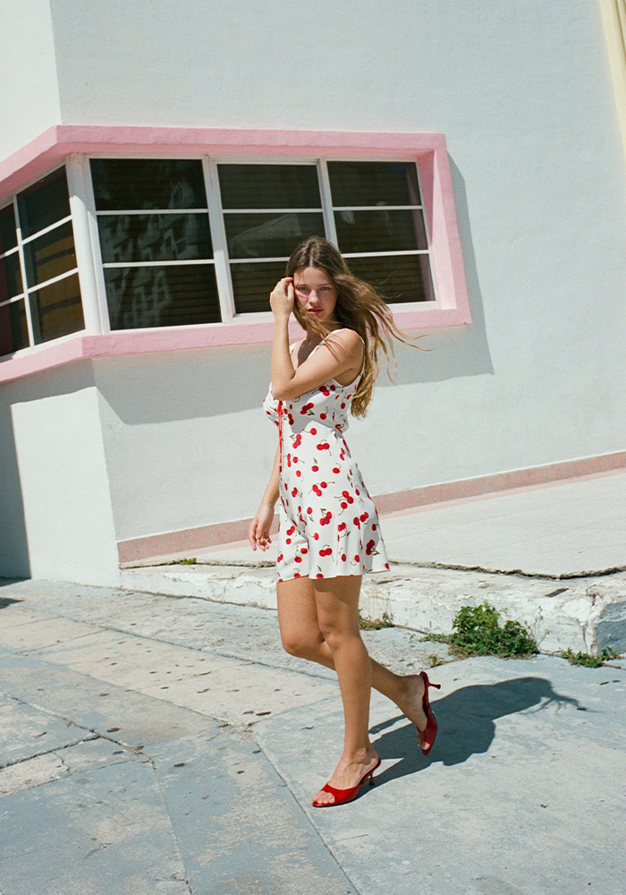 The Alexa - Toujours Chérie