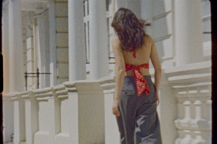 The Bijou - Petite Spot Rouge