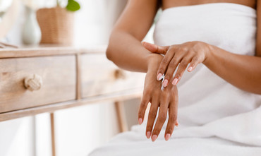 The Top 5 Reasons to Use a Hand Cream Daily 