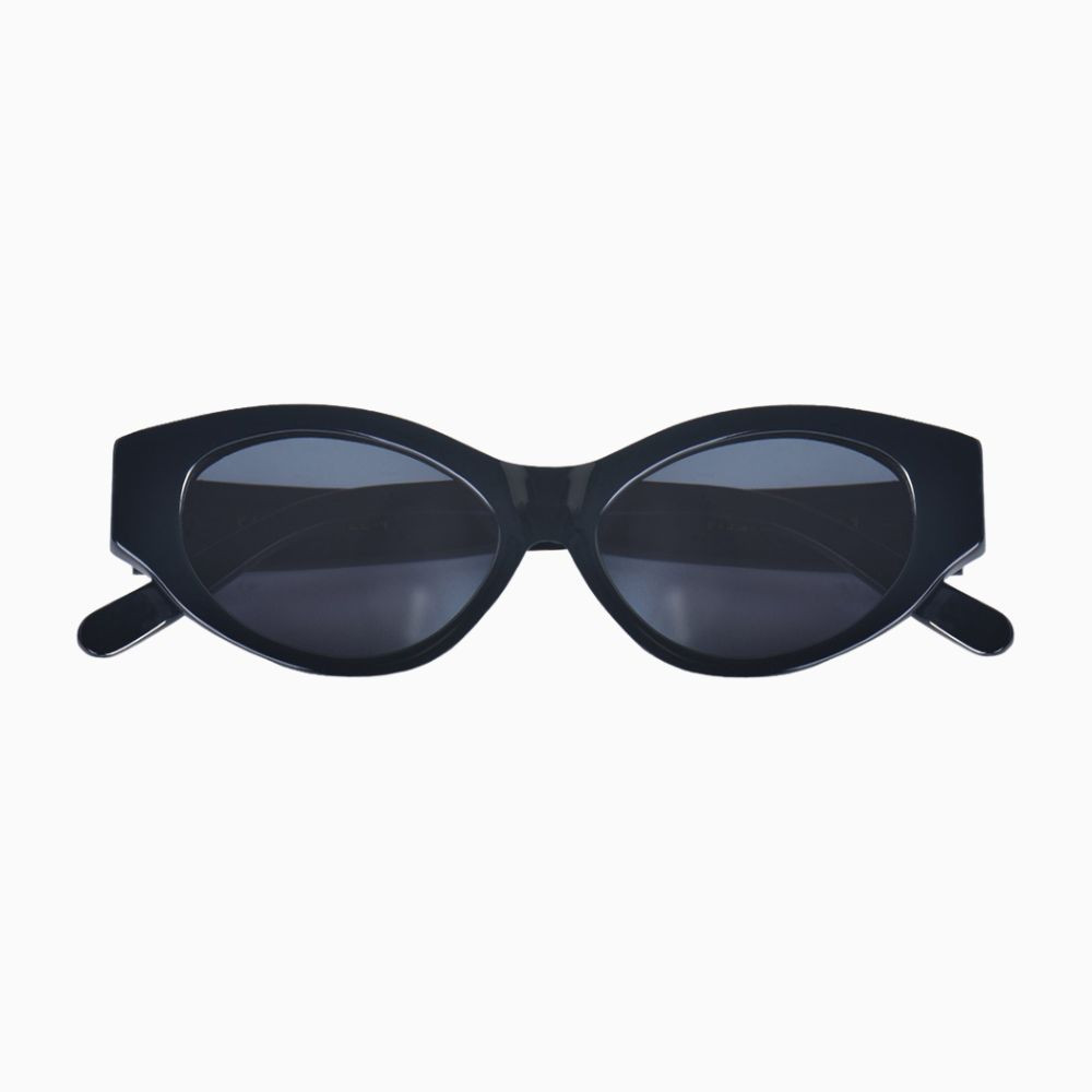 Front view | Cat-like vintage sunglasses with black lenses and black frames | Acetate | Scarlett | Women's sunglasses | Karen Wazen Eyewear