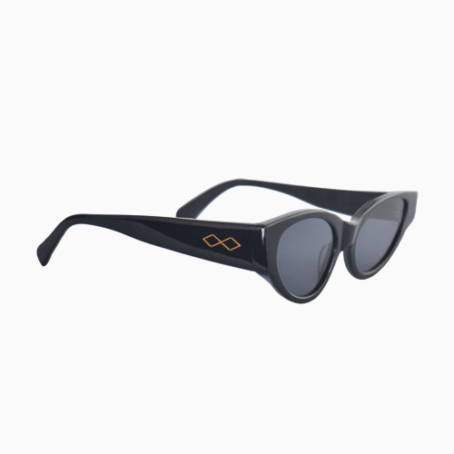 Side view | Cat-like vintage sunglasses with black lenses and black frames | Acetate | Scarlett | Women's sunglasses | Karen Wazen Eyewear