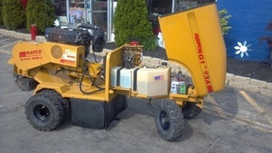 (SOLD )RAYCO RG1625A SUPER JR HYDRAULIC STUMP TREE GRINDER GAS