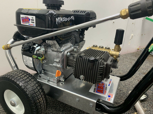  NEW Mi-T-M Pressure Washer ChoreMaster Series  CM-3200-OMMB