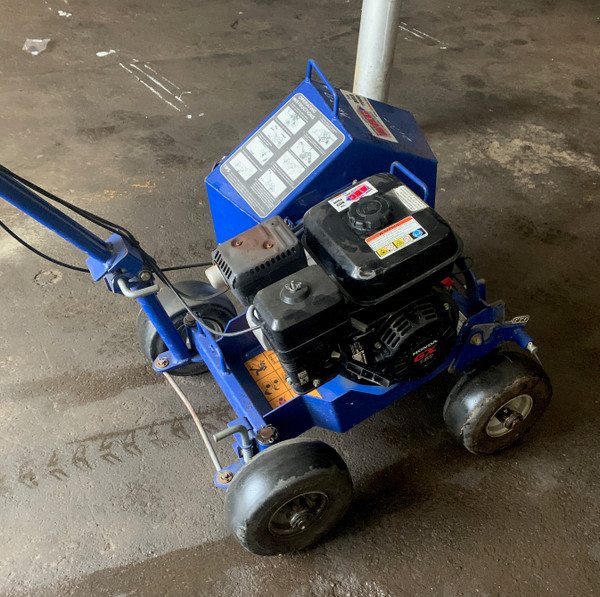 Used Bluebird BB650A Landscape Bed Edger Garden Lawn Yard Edging Honda Gas Trimmer