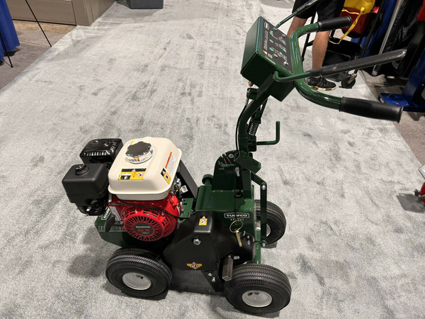 NEW Turfco KISCUTTER SOD CUTTER with Honda Engine