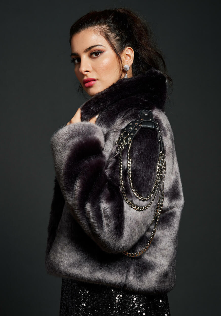 Chain Reaction LUXE Donna Salyers Fabulous-Furs