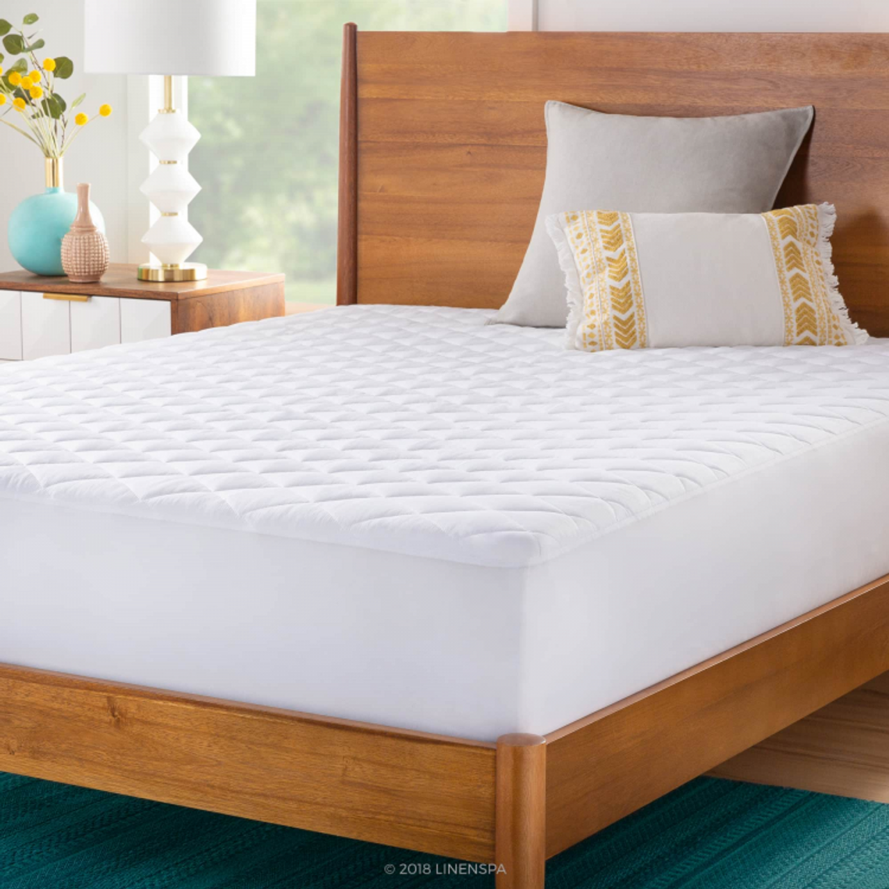 Extra Plush Pillowtop Mattress Pad With Fitted Skirt