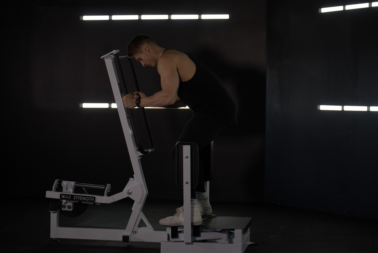 War Strength Standing Abductor