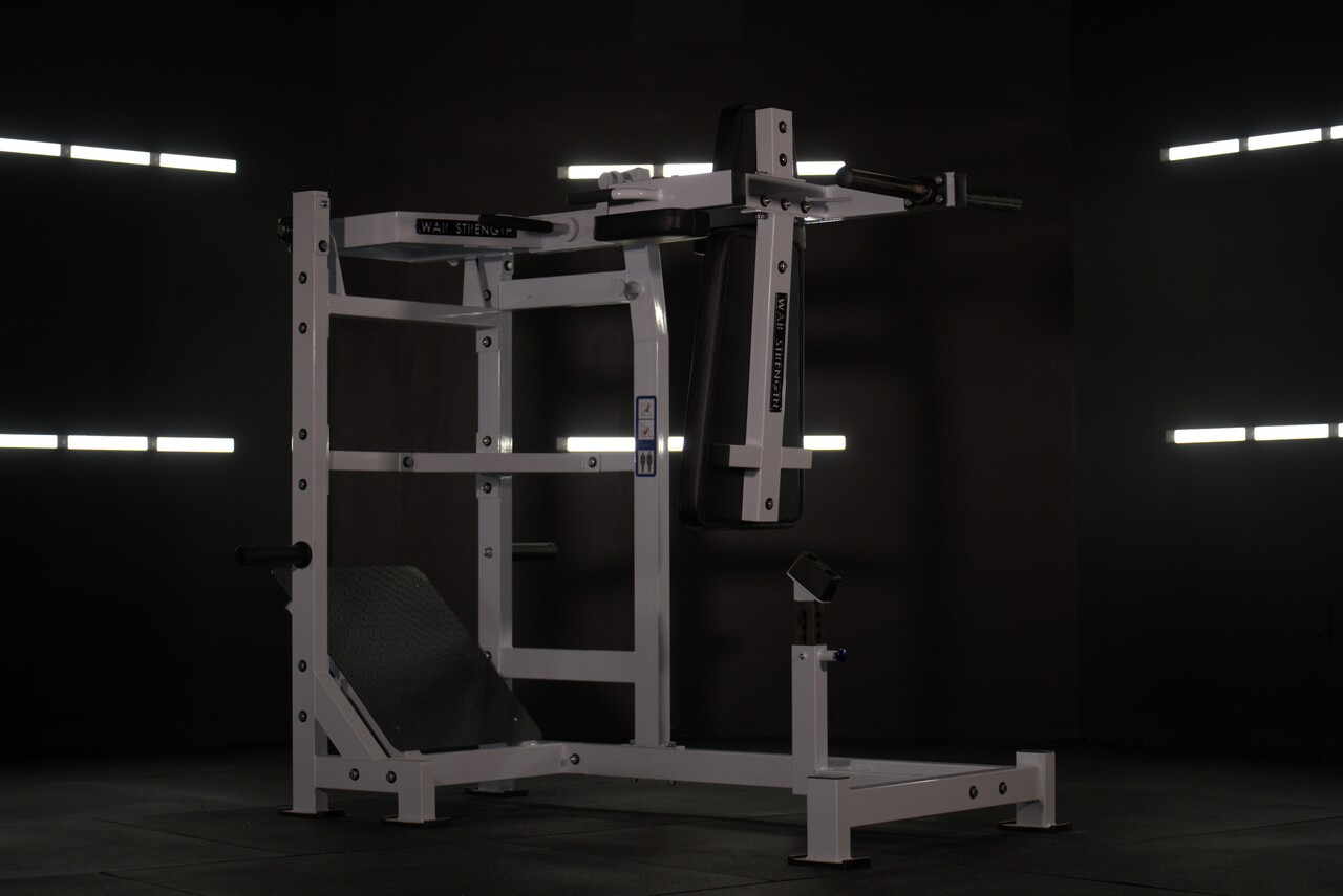 War Strength Pendulum Squat War Strength Pendulum Squat