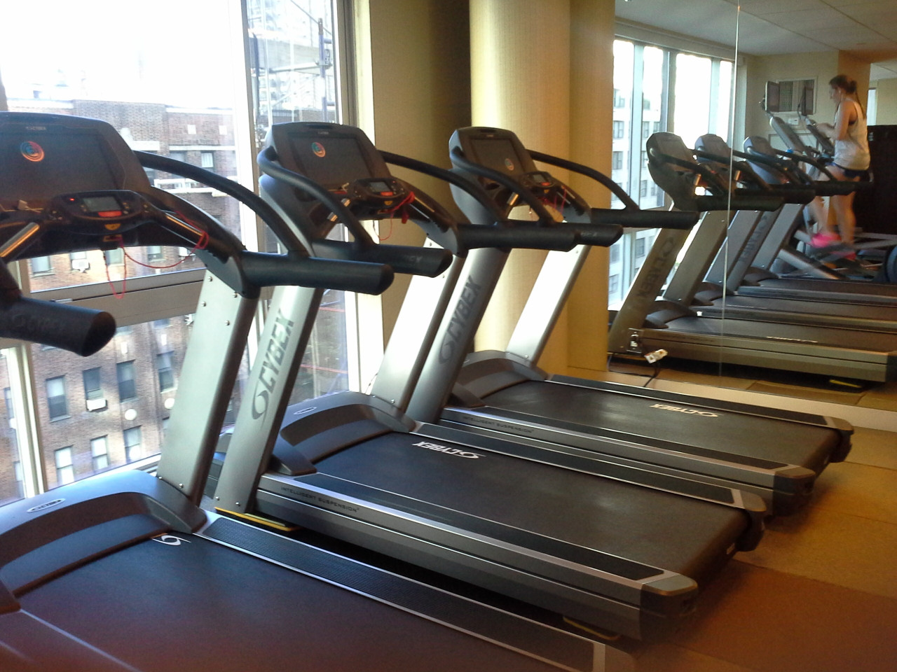 Cybex 770T Treadmill w E3 Touch Screen Cybex 770T Treadmill w E3 Touch Screen