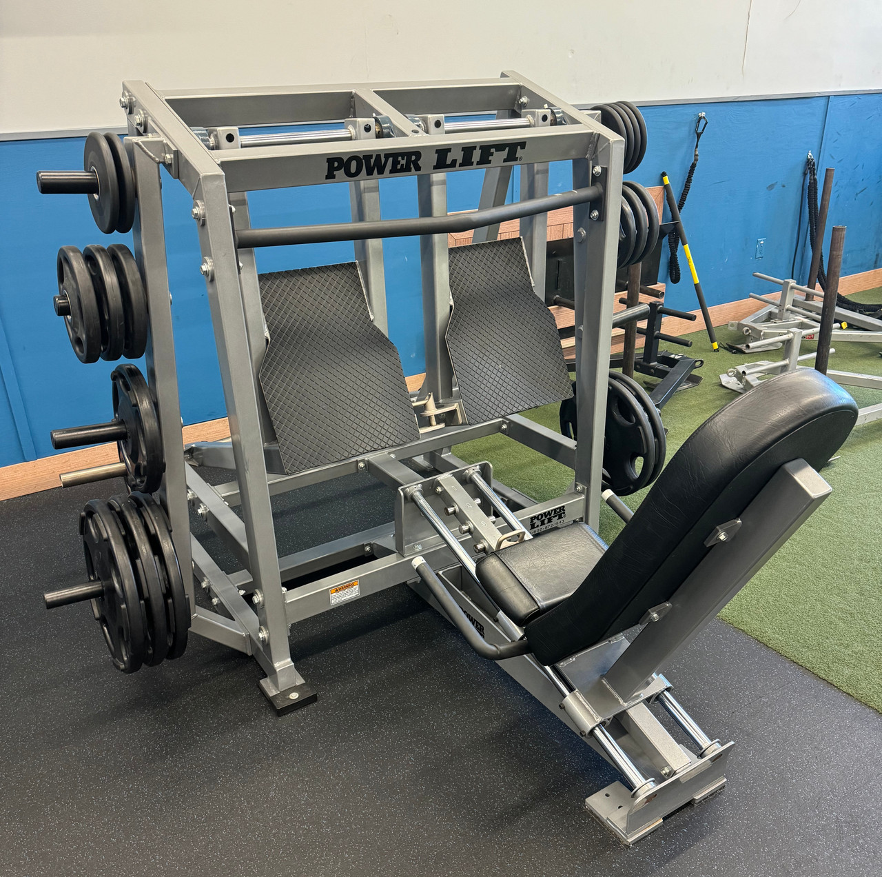 Power Lift Uni / Iso Lateral Seated Leg Press