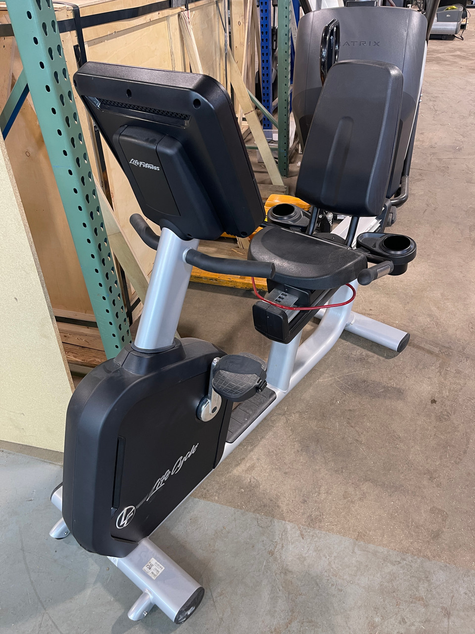 Life Fitness Integrity+ Recumbent Bike - SL Console