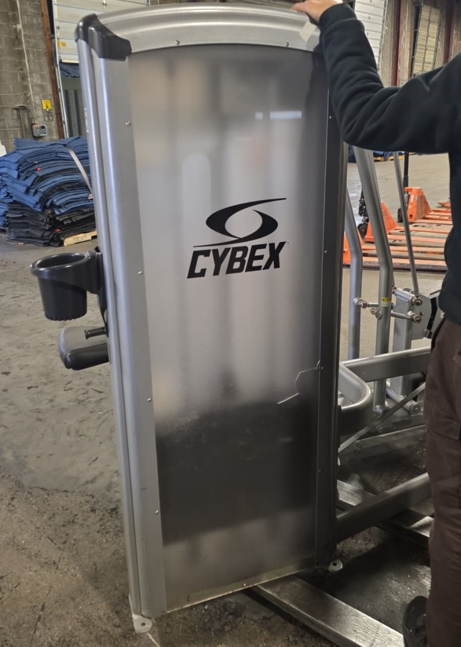 Cybex VR3 Seated Row