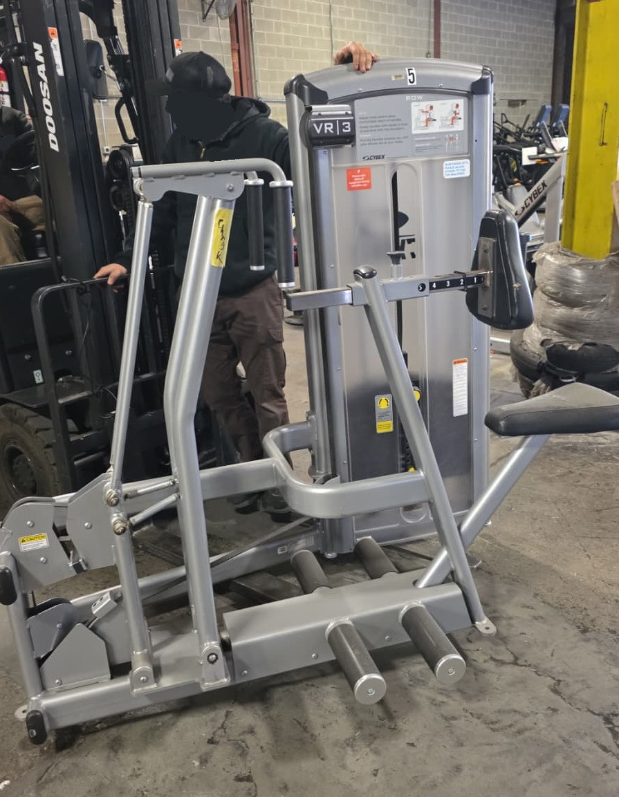 Cybex VR3 Seated Row