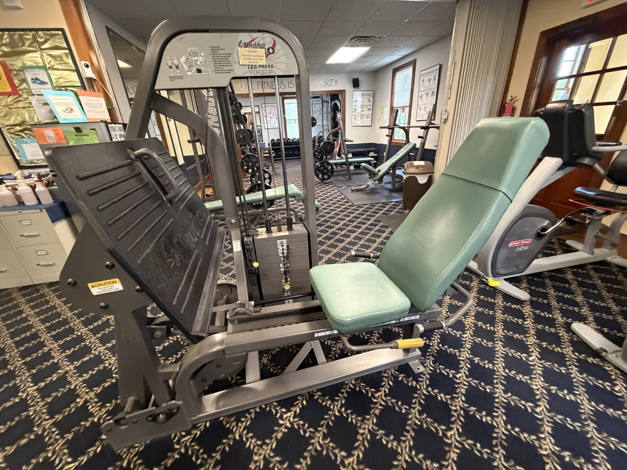 Nautilus Nitro Leg Press Seated