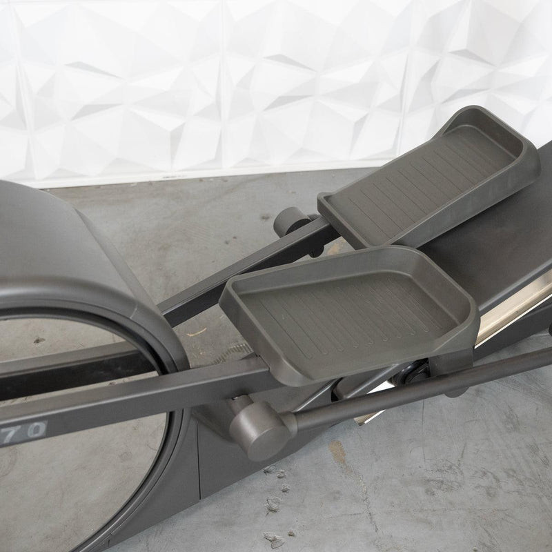 Muscle D Commercial Elliptical Trainer - LED Screen