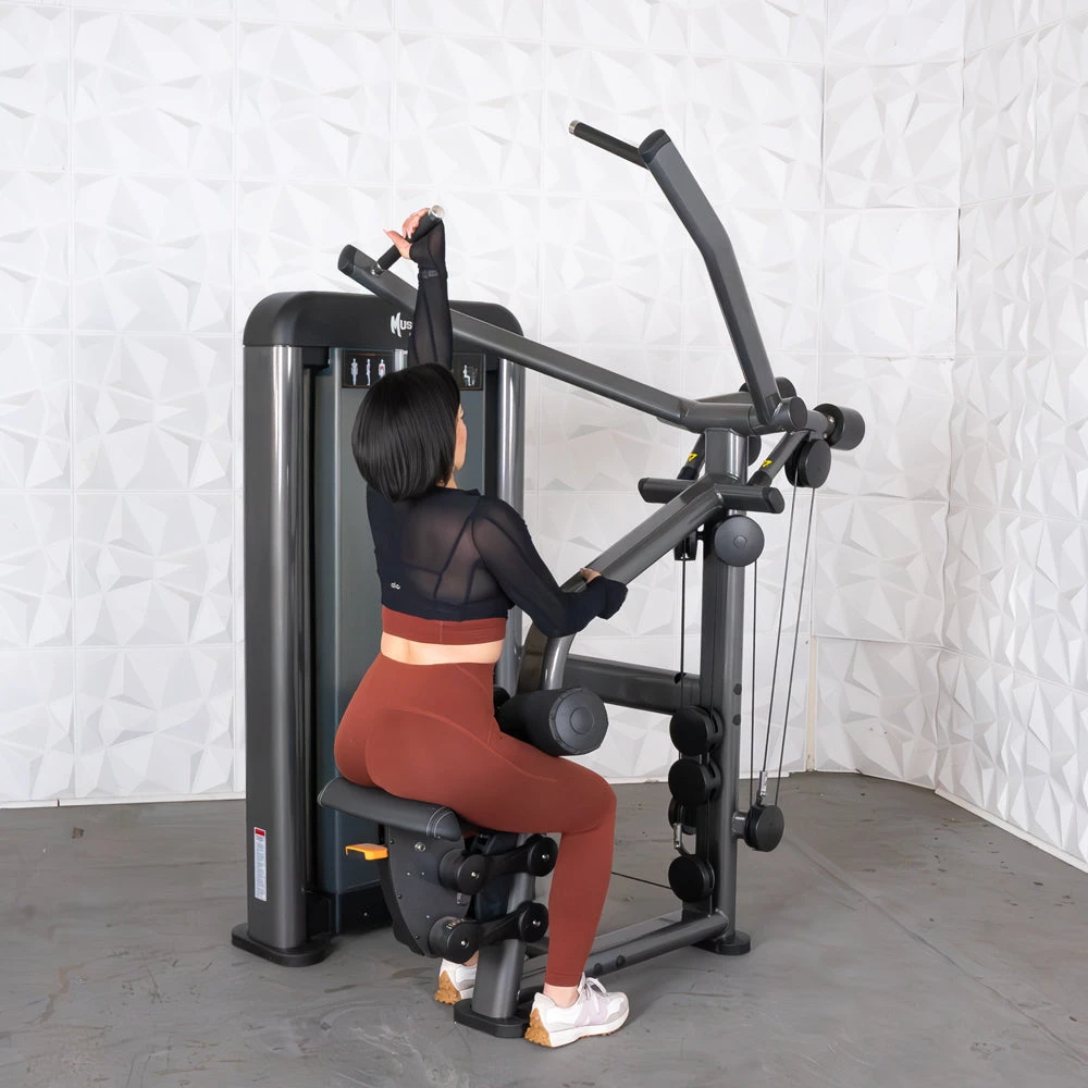 Muscle D Fitness Elite Plus Iso-Lateral Lat Pulldown Machine